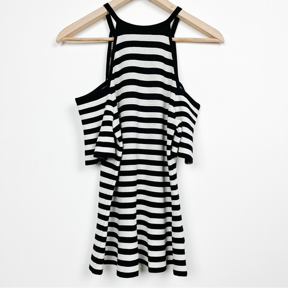 Ann Taylor Women’s Striped Cold Shoulder Peplum Top Small - Picture 7 of 12